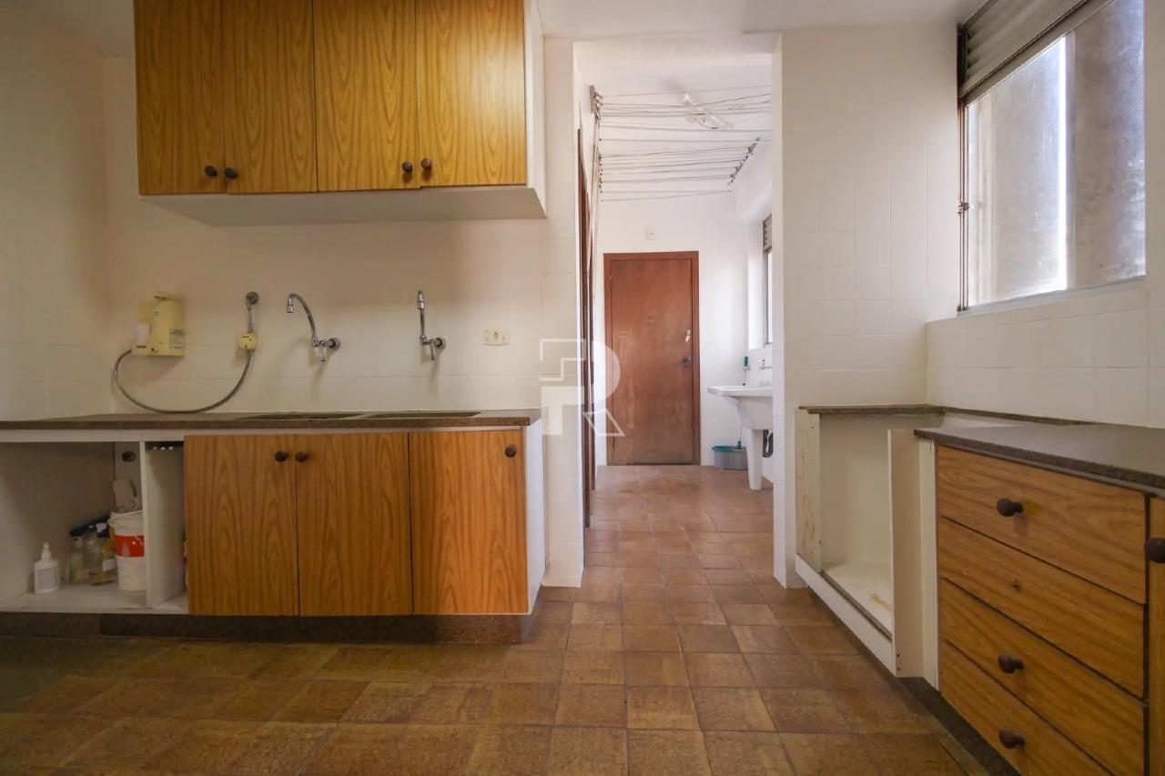 Apartamento à venda no Funcionários: 