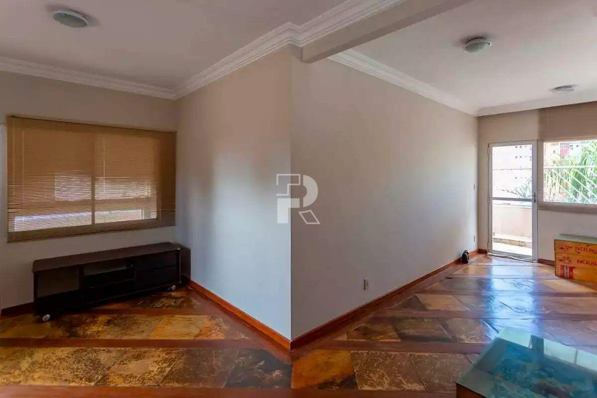 Cobertura à venda no Coração de Jesus: 