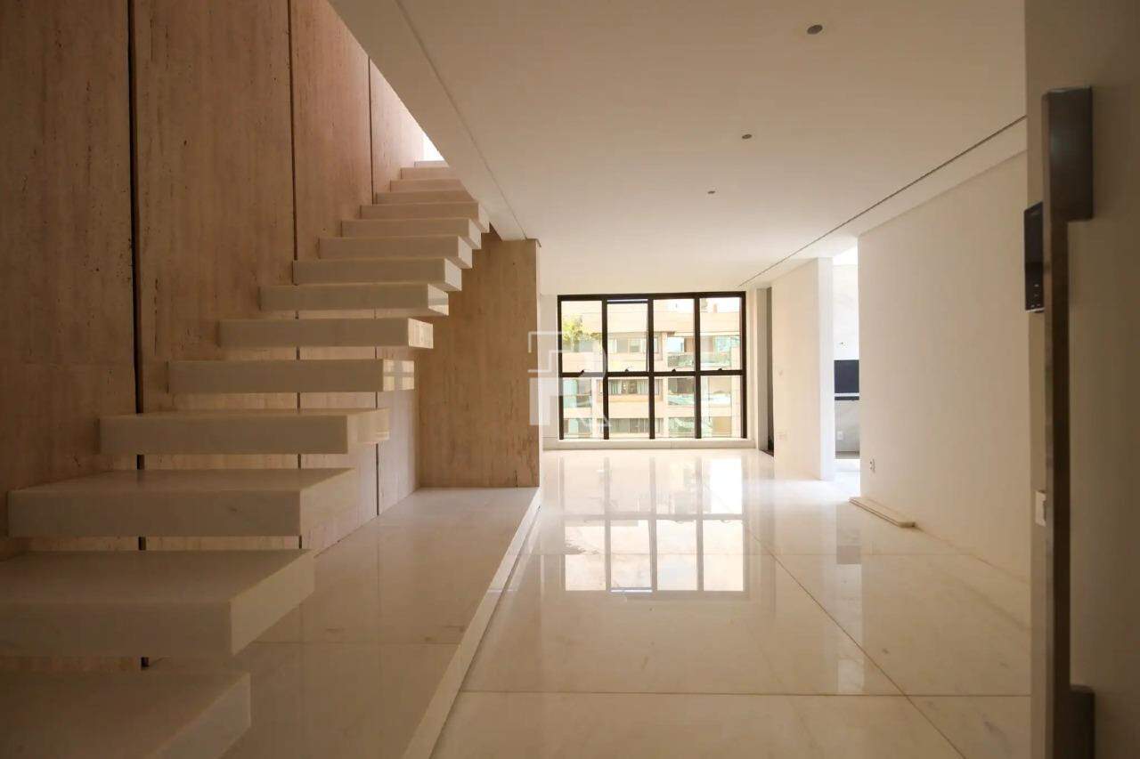 Cobertura à venda no Savassi: 