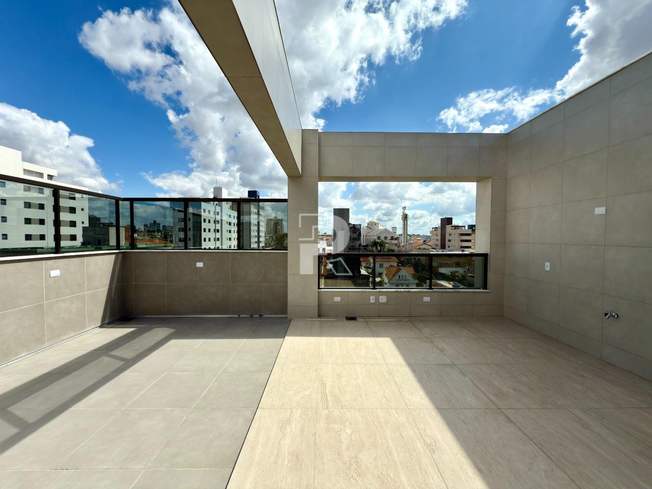 Cobertura à venda no Prado: 