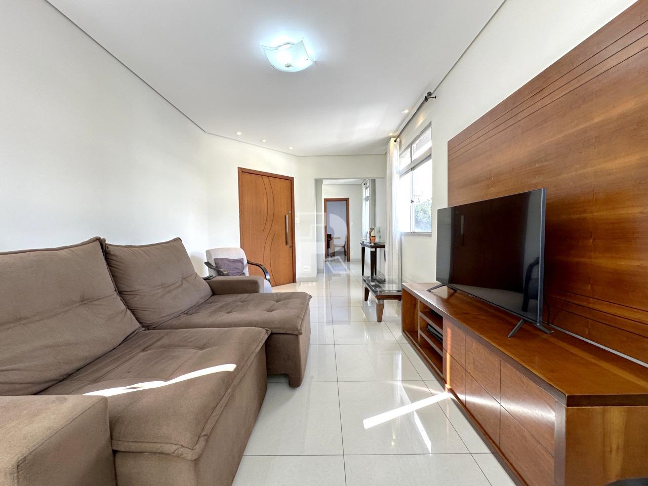 Apartamento à venda no Prado: 