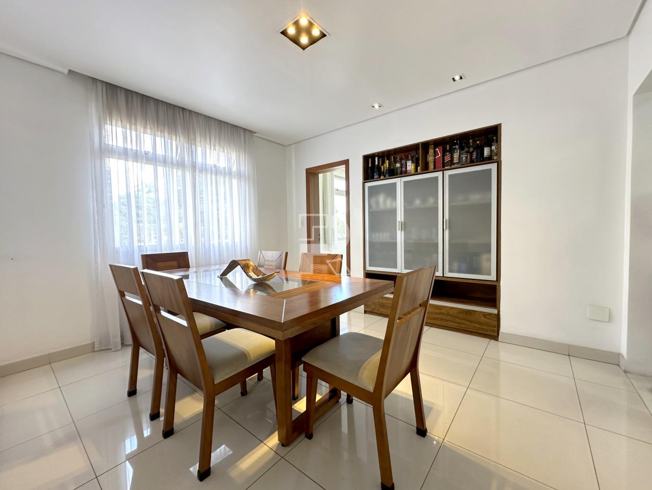 Apartamento à venda no Prado: 