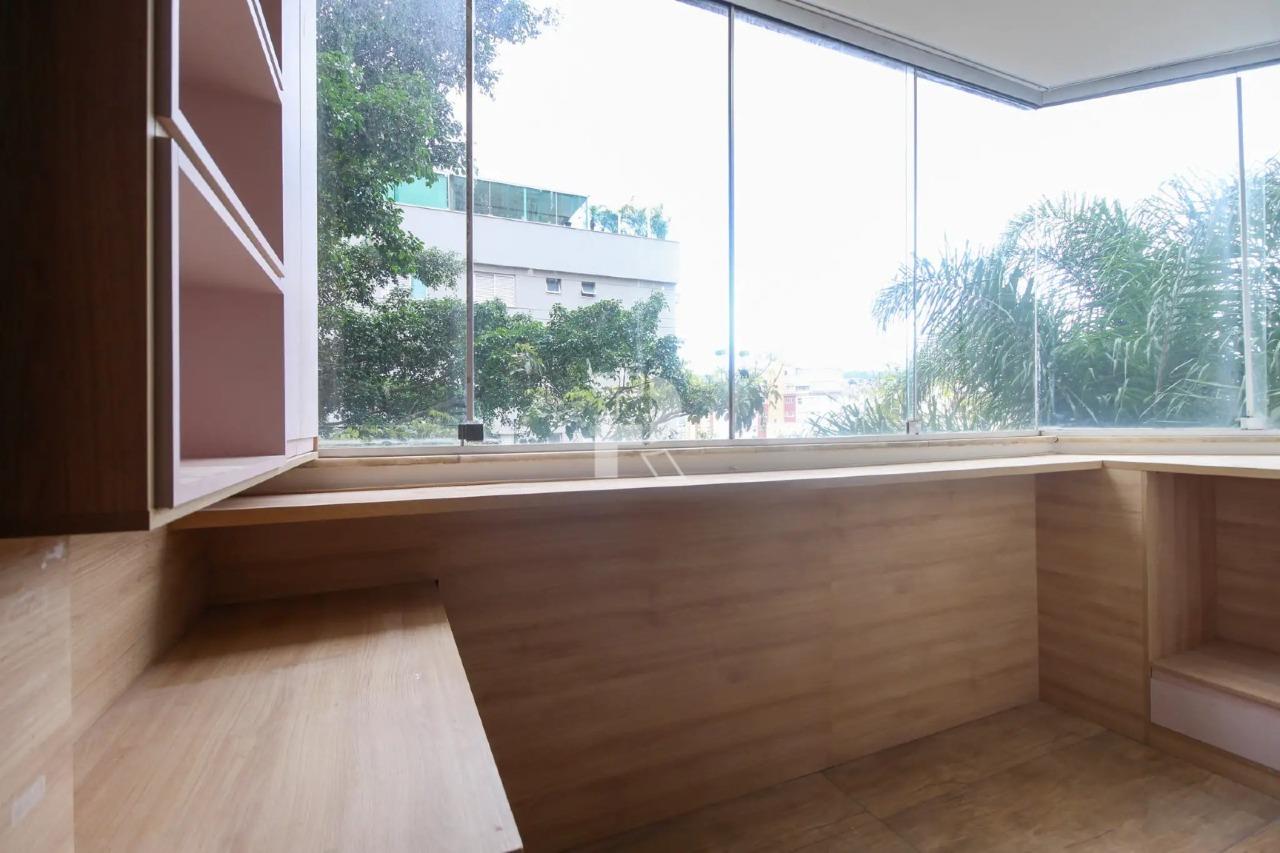 Apartamento à venda no Coração de Jesus: 