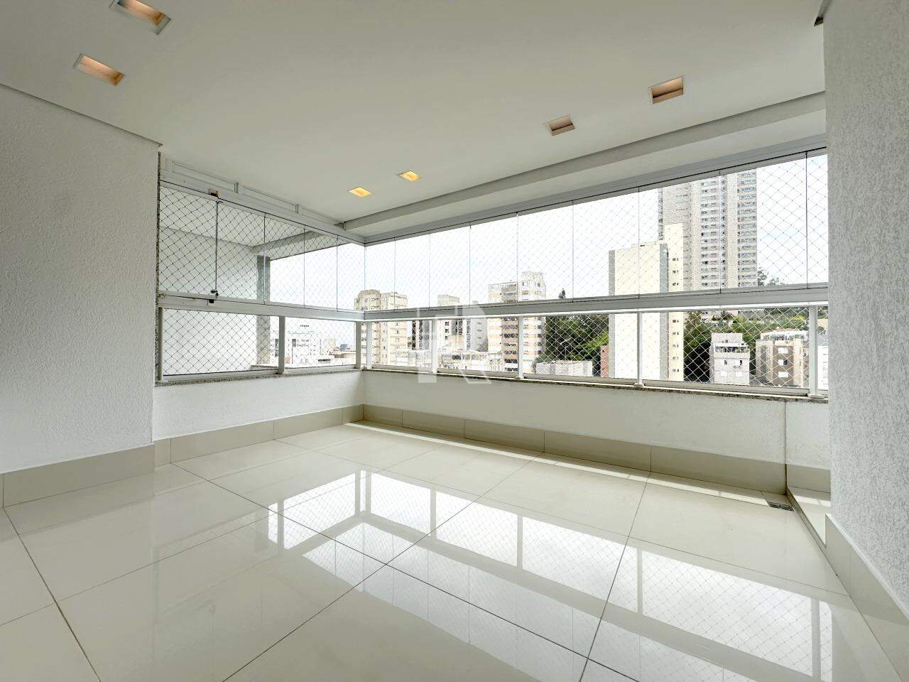 Cobertura à venda no Gutierrez: 