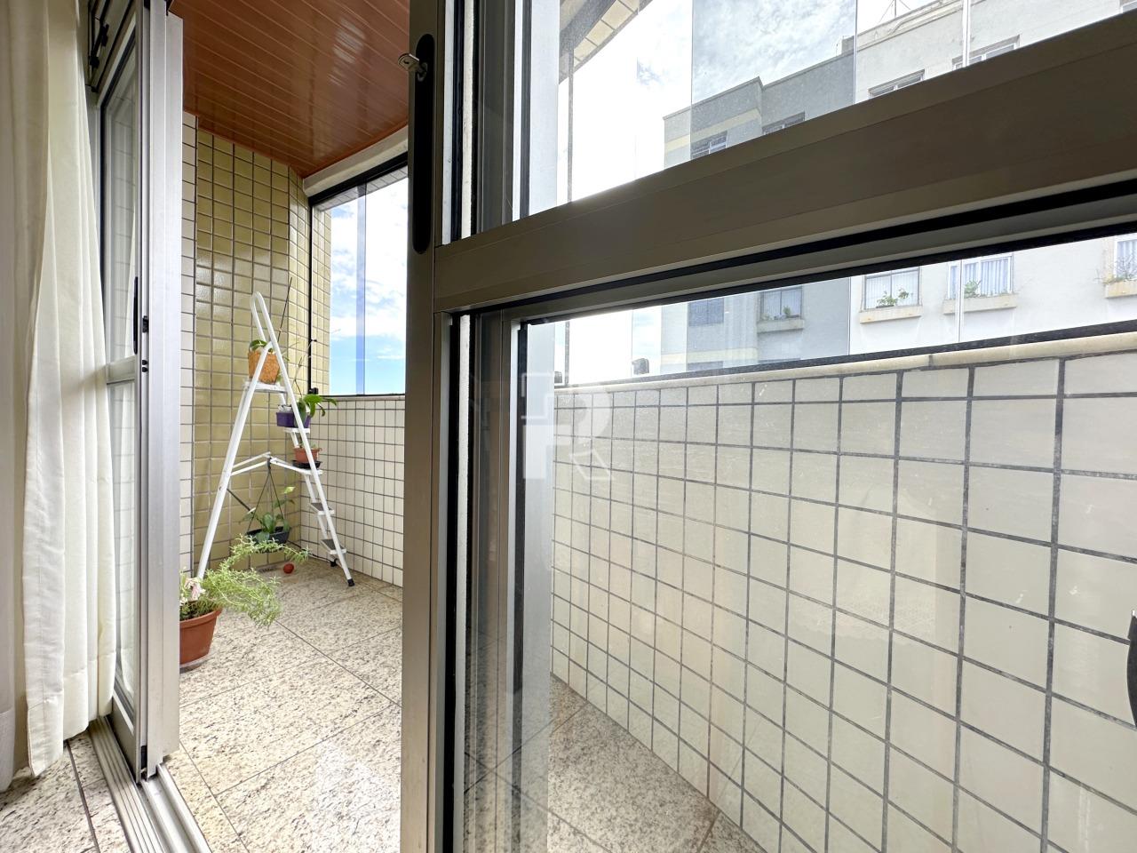 Cobertura à venda no Prado: 