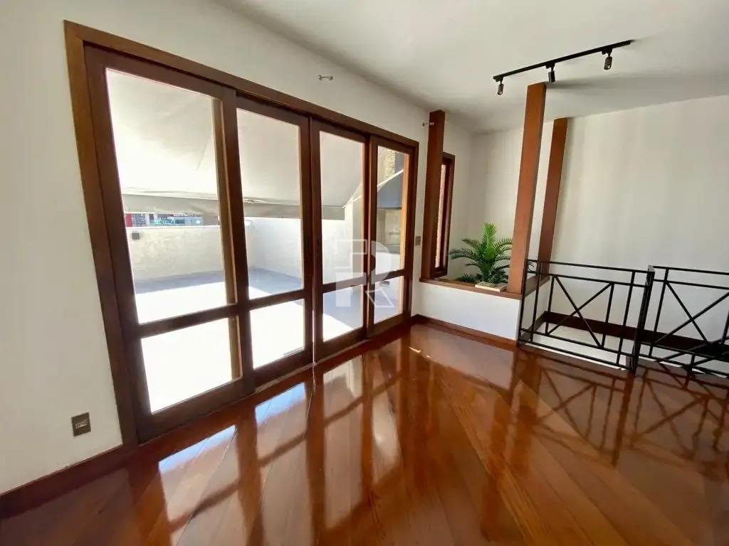 Cobertura à venda no Santo Antônio: 