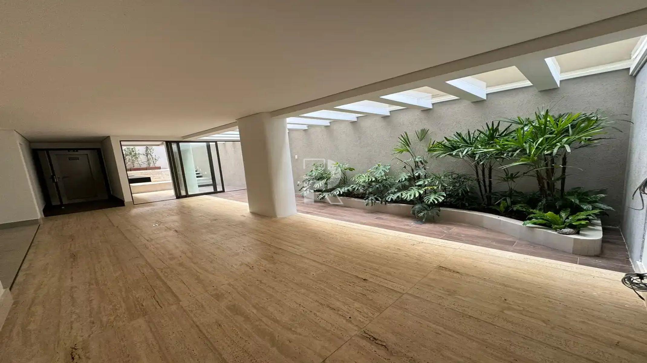 Apartamento à venda no Savassi: Sala para 3 ambientes - 201