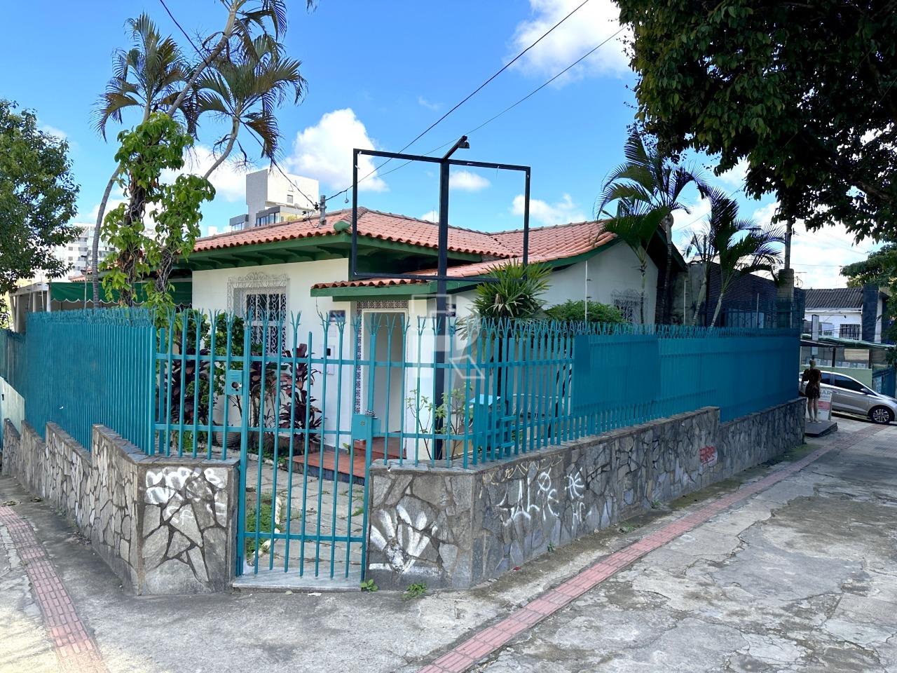 Casa para aluguel no Prado: 