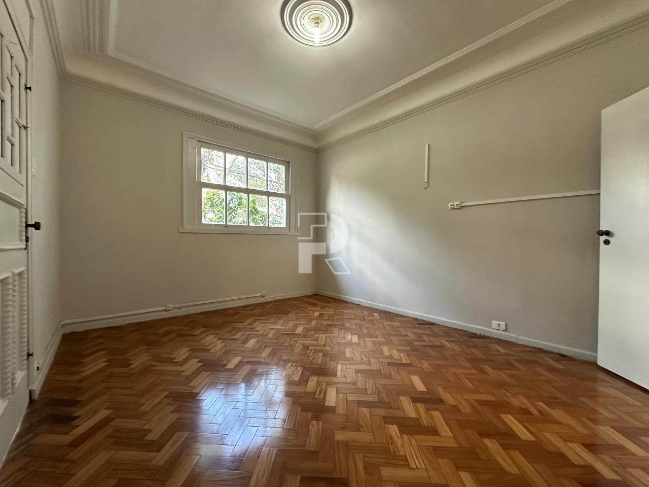 Casa para aluguel no Prado: 