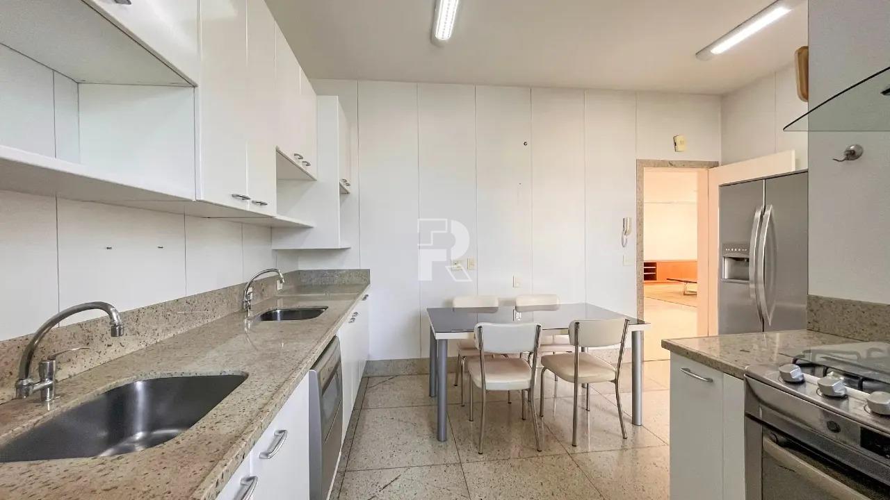Apartamento à venda no Lourdes: 