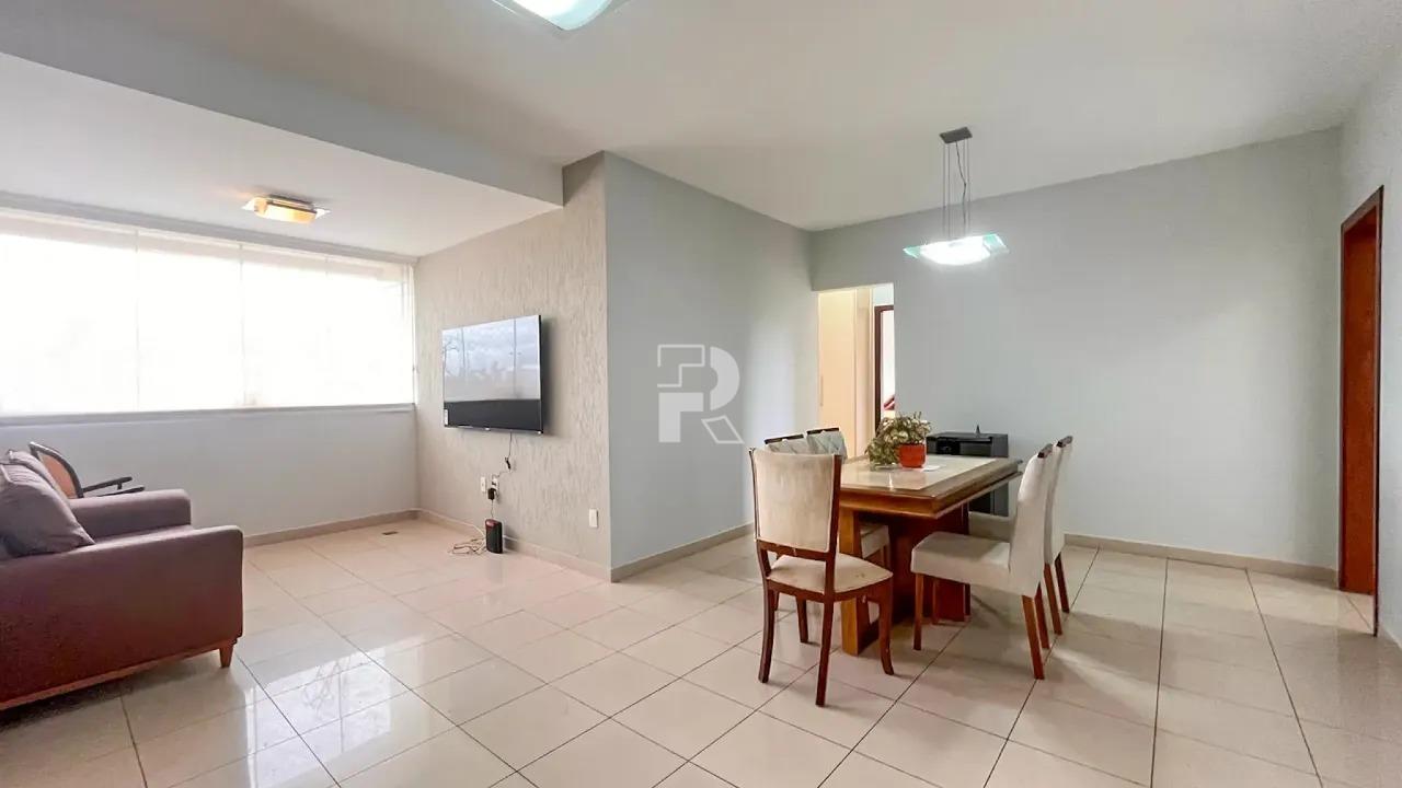 Apartamento à venda no Coração de Jesus: 