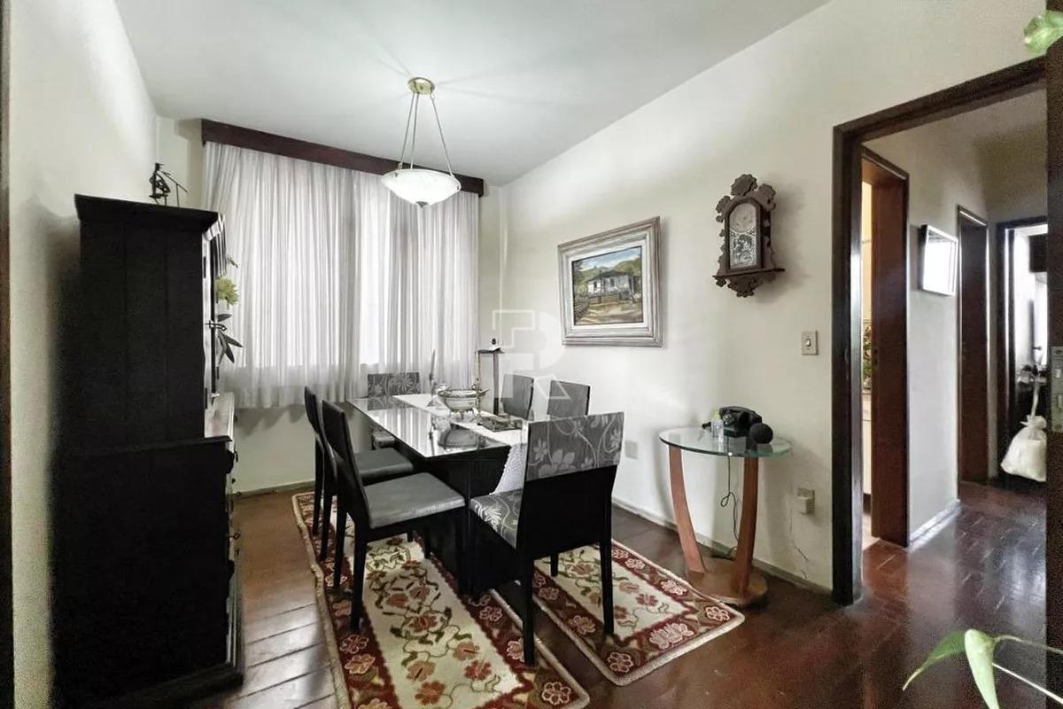 Apartamento à venda no Prado: 