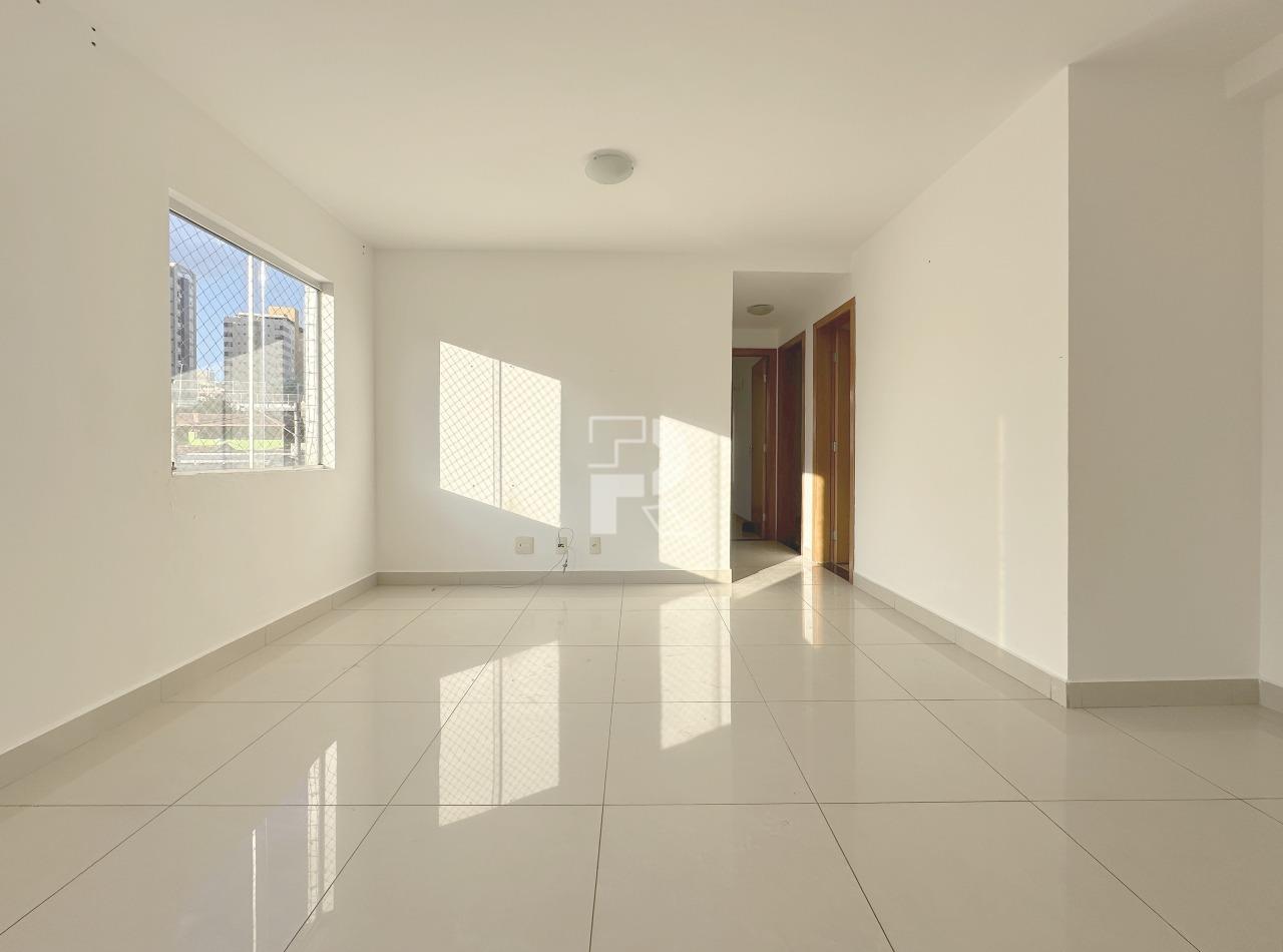 Apartamento à venda no Prado: 