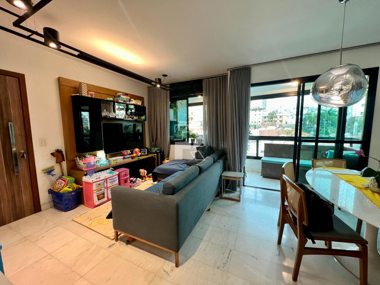 Apartamento à venda no Prado: 