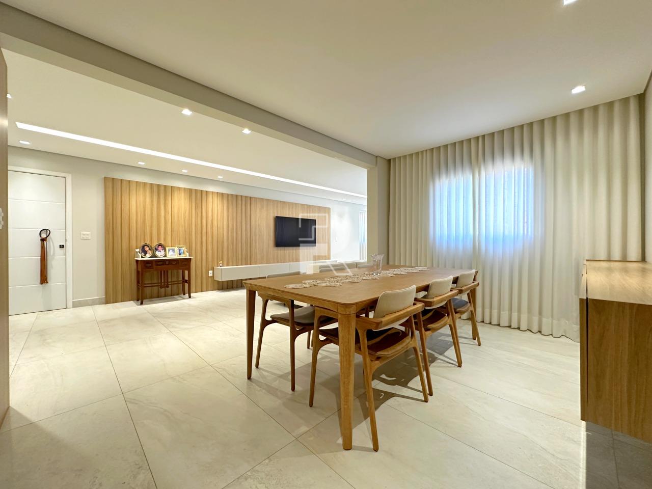 Apartamento à venda no Prado: 