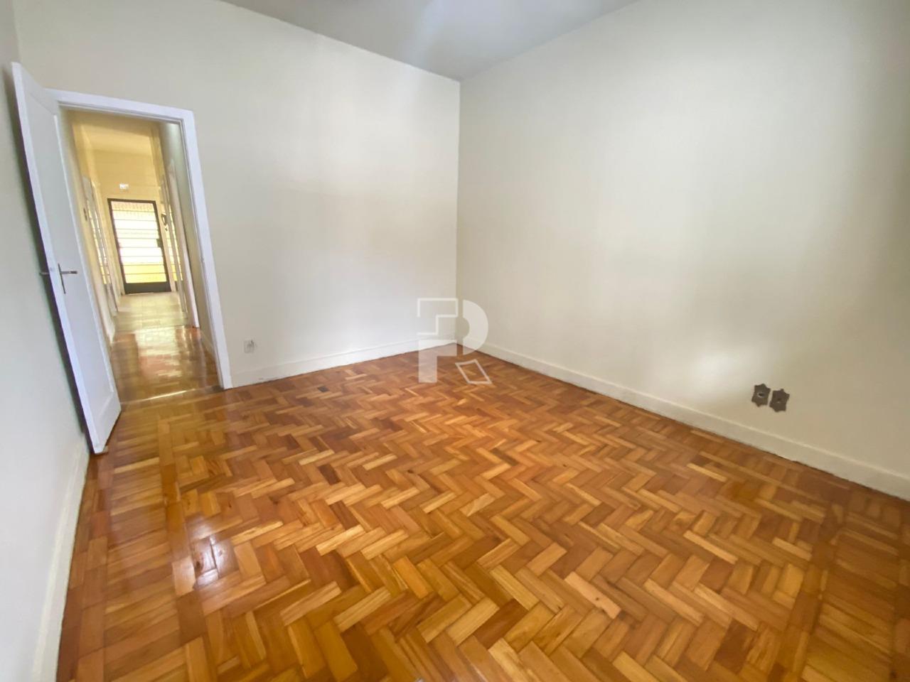 Casa à venda no Prado: 