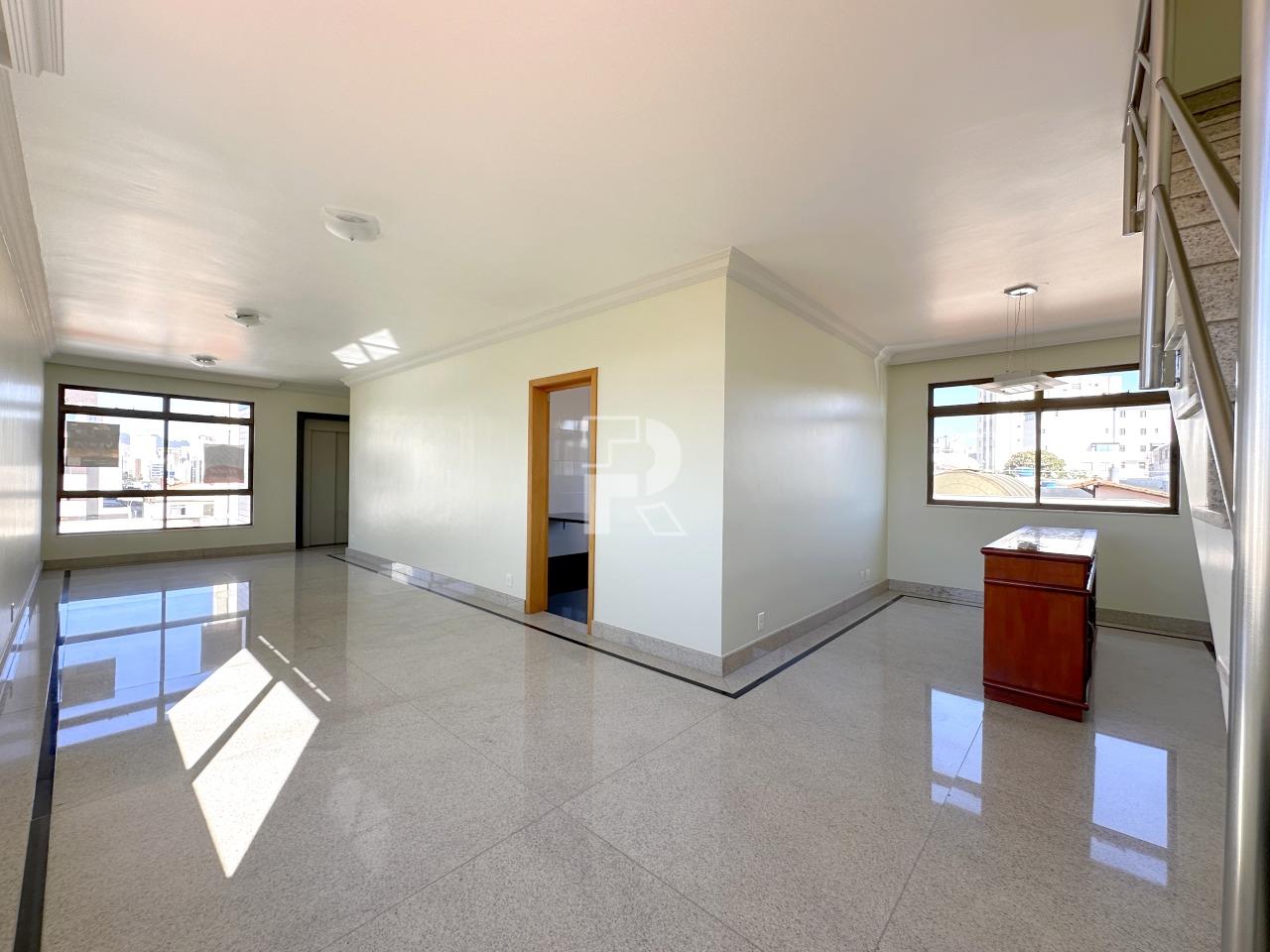 Cobertura à venda no Prado: 