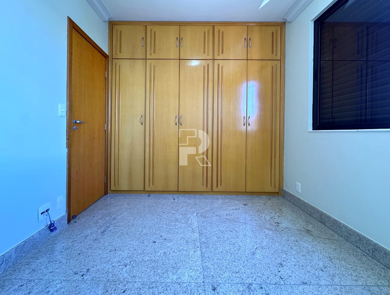 Cobertura à venda no Prado: 