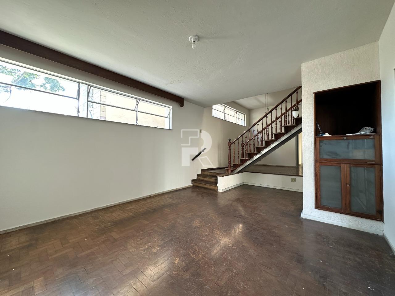 Casa à venda no Prado: 