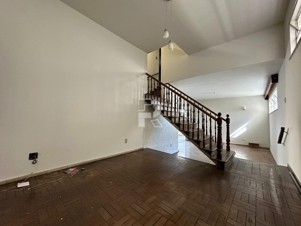 Casa à venda no Prado: 