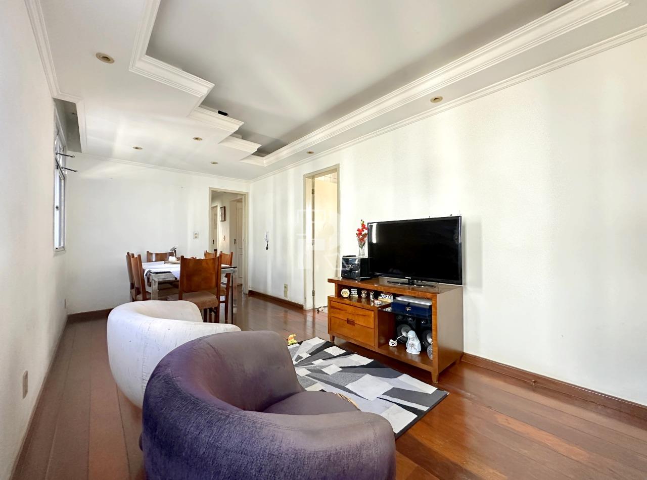 Apartamento à venda no Prado: 