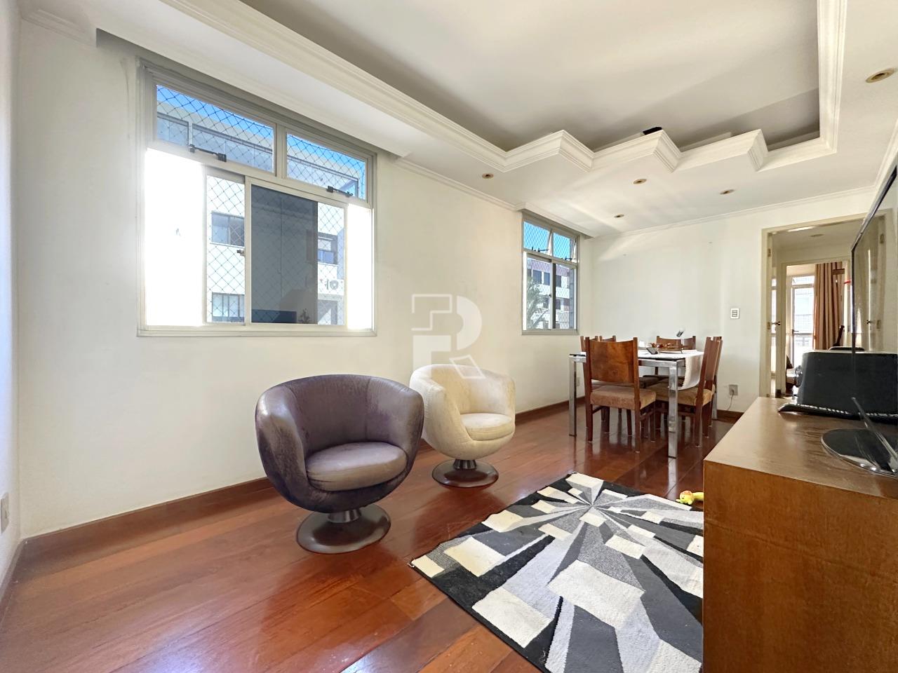 Apartamento à venda no Prado: 