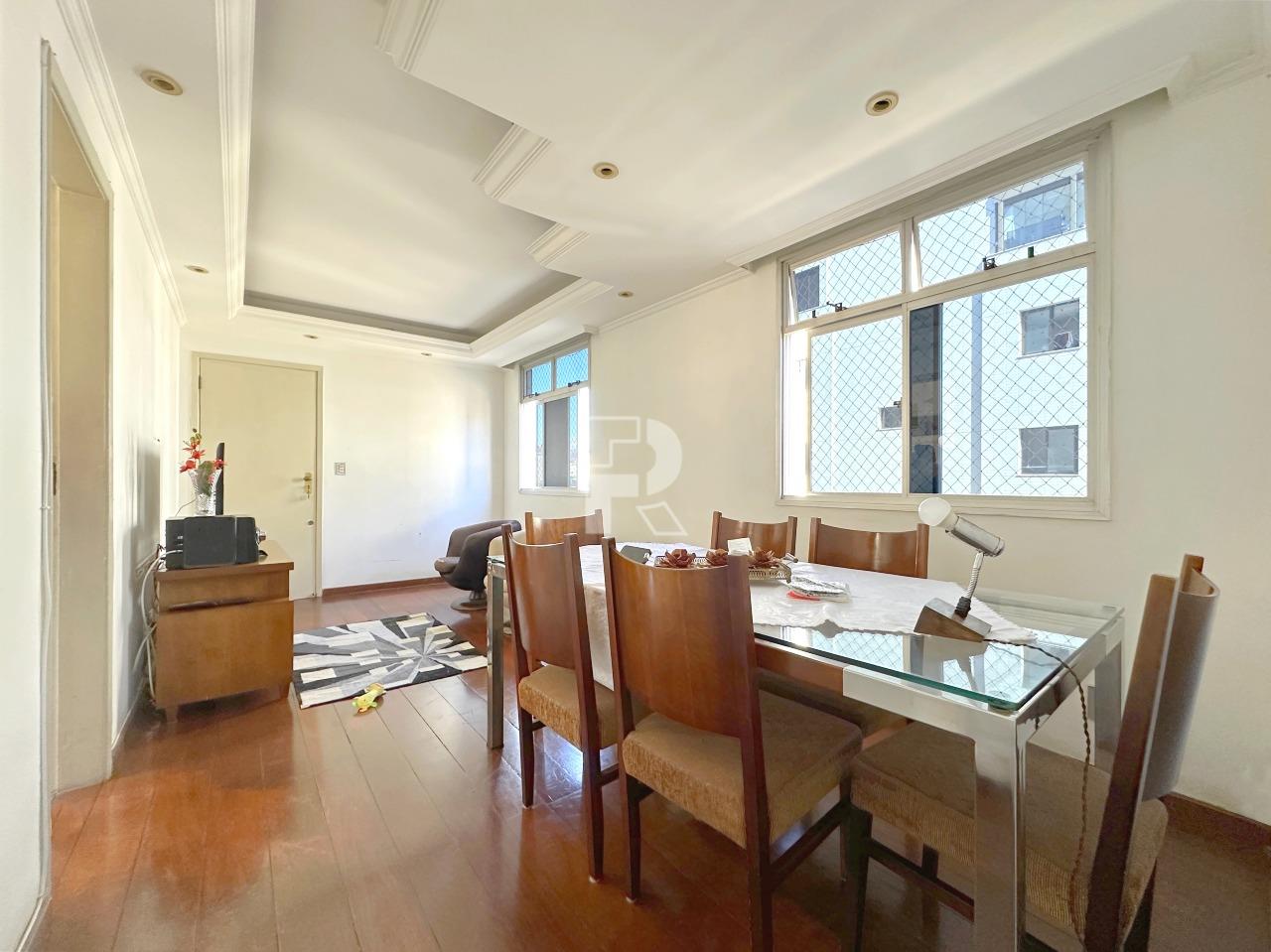 Apartamento à venda no Prado: 