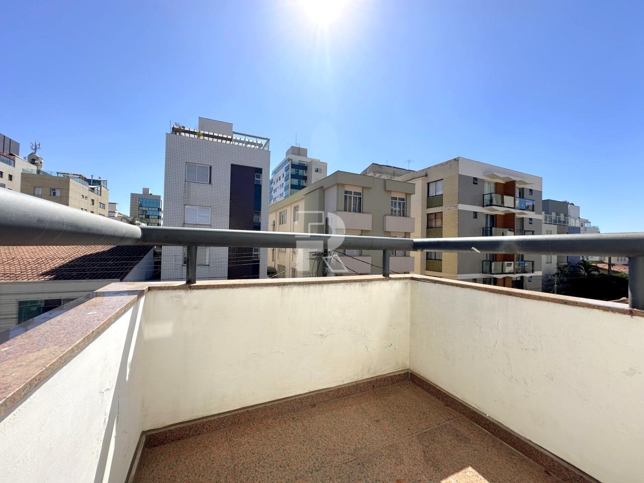 Apartamento à venda no Prado: 