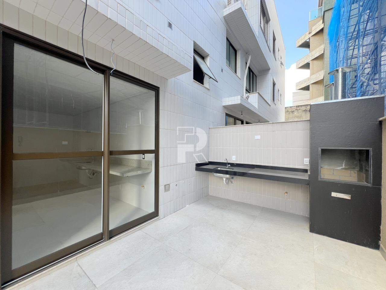 Apartamento à venda no Prado: 