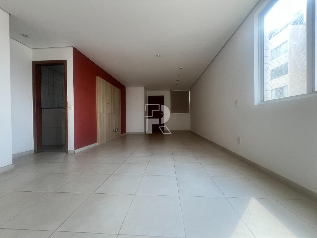 Apartamento à venda no Prado: 