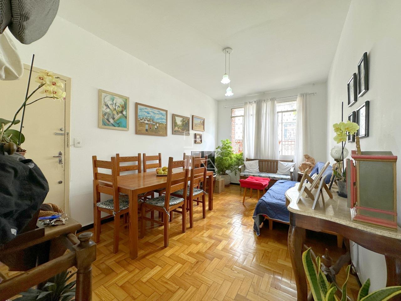 Apartamento à venda no Prado: 