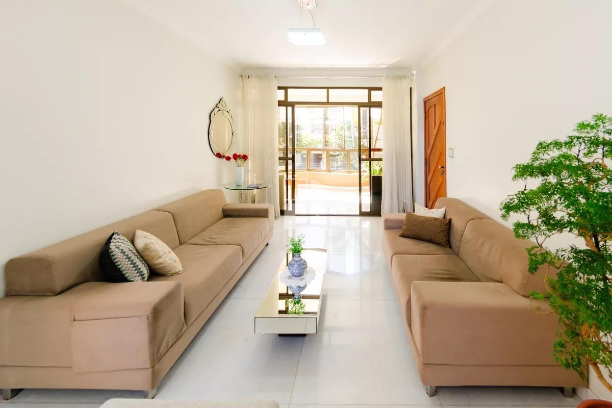 Apartamento à venda no Prado: 