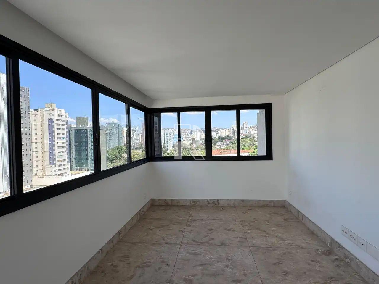 Apartamento à venda no Lourdes: 