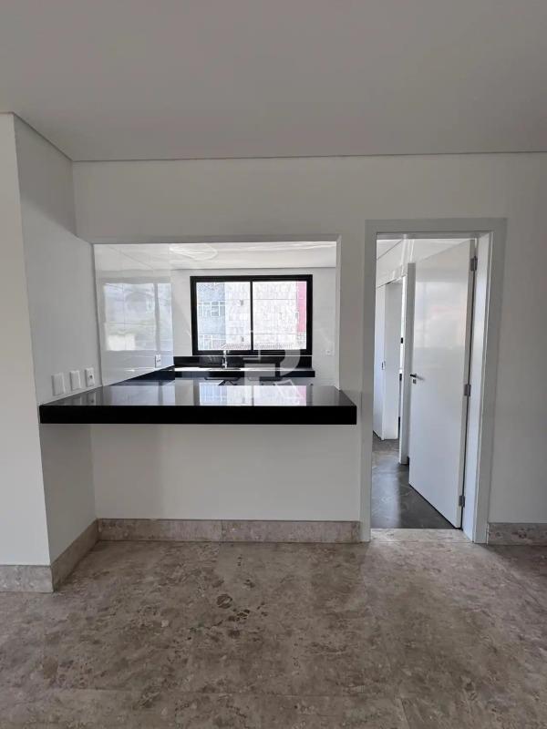 Apartamento à venda no Lourdes: 