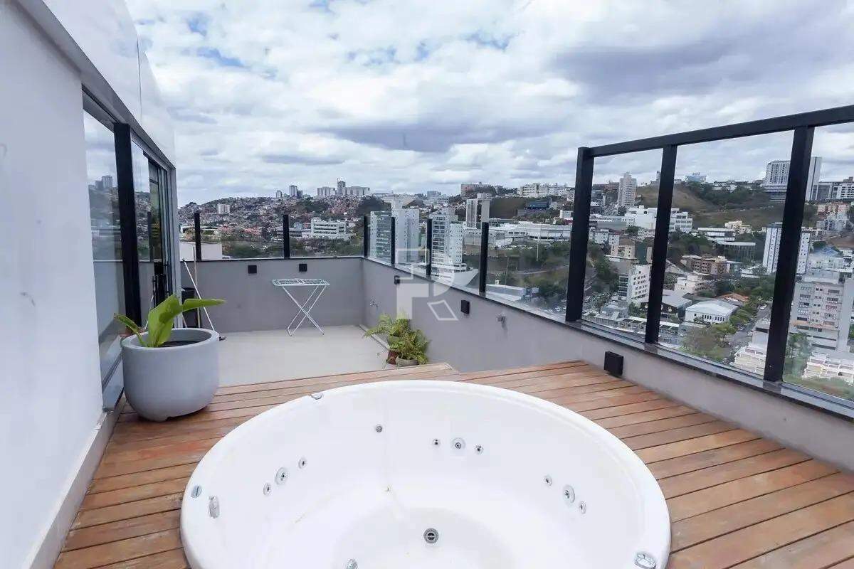 Cobertura à venda no Estoril: 