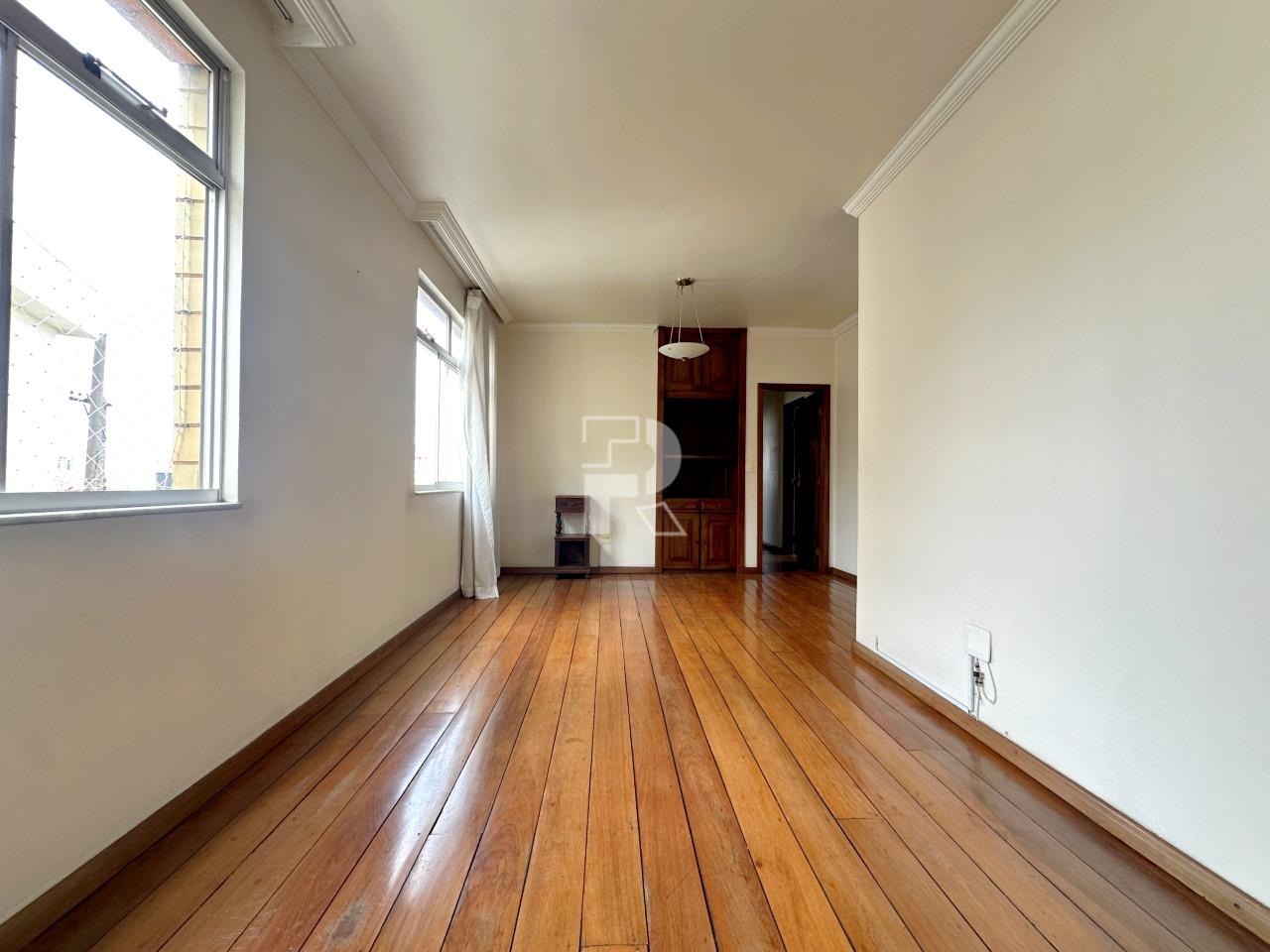 Apartamento à venda no Prado: 