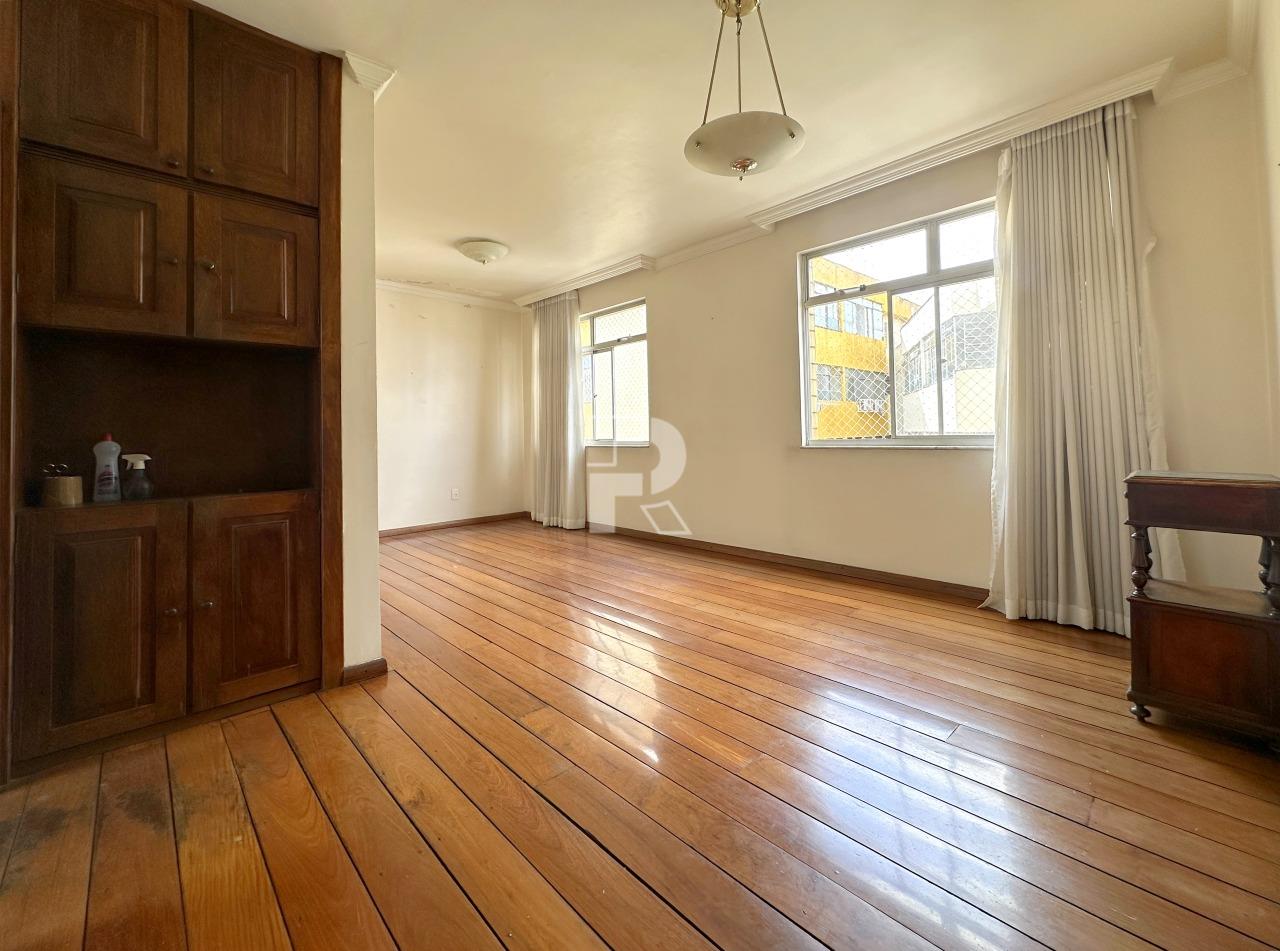 Apartamento à venda no Prado: 