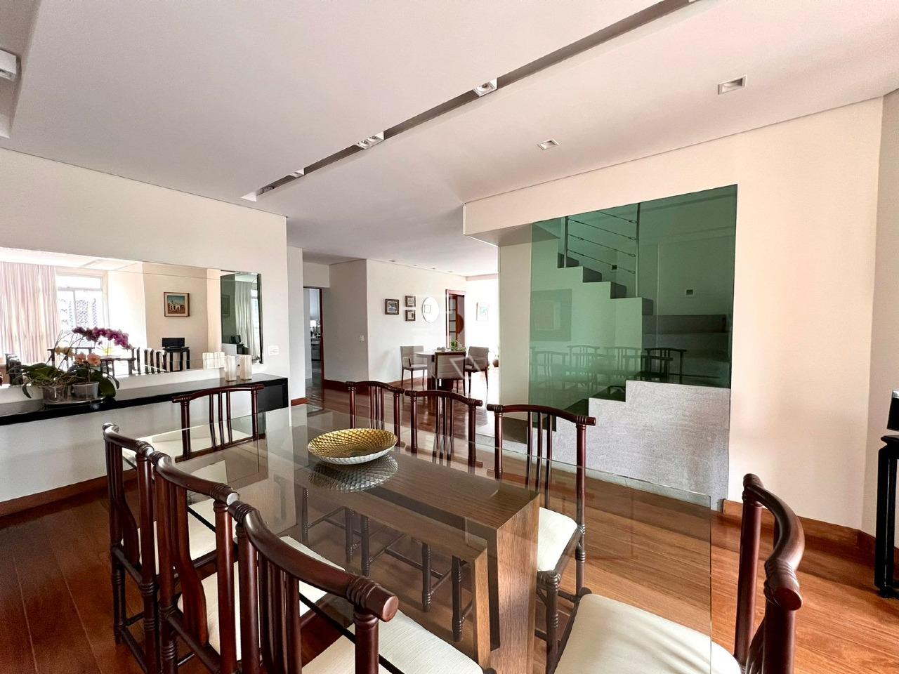 Cobertura à venda no Savassi: 