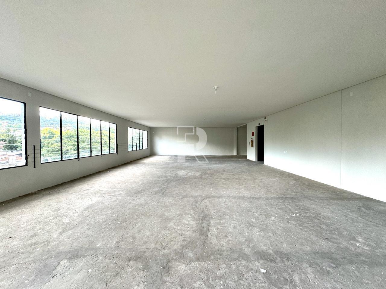 Prédio à venda no Lourdes: 