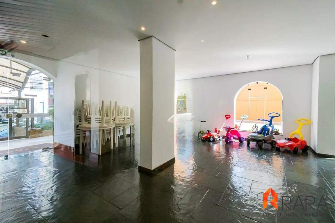 Apartamento para alugar com 4 quartos, 175m² - Foto 31