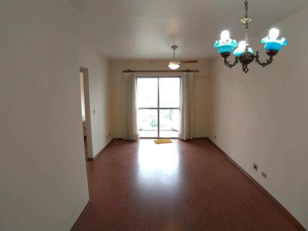 Apartamento à venda com 2 quartos, 68m² - Foto 3