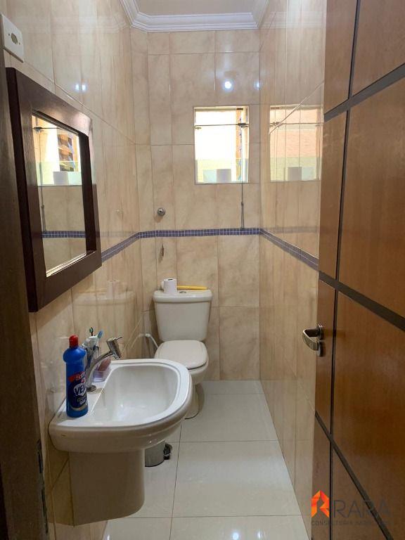 Sobrado para alugar com 4 quartos, 230m² - Foto 25