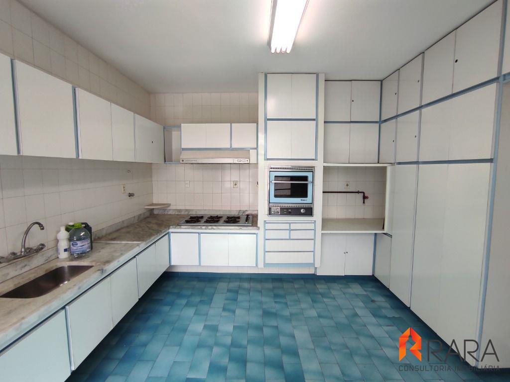 Sobrado para alugar com 4 quartos, 480m² - Foto 18