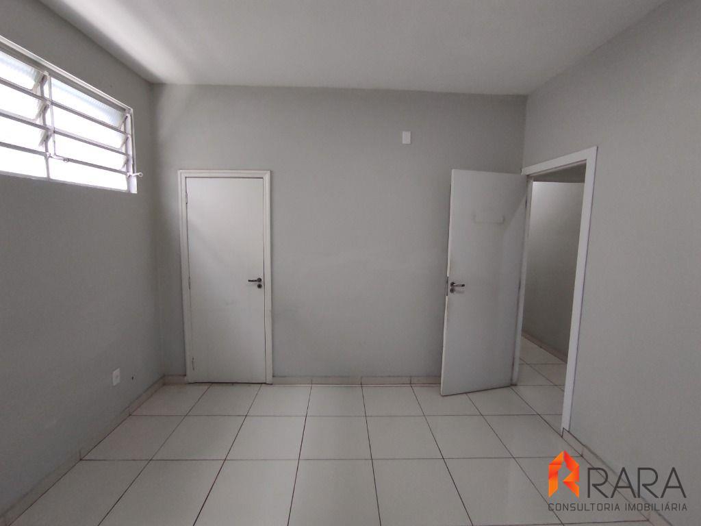 Sobrado para alugar com 4 quartos, 480m² - Foto 11