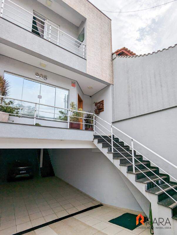 Sobrado à venda com 3 quartos, 210m² - Foto 2