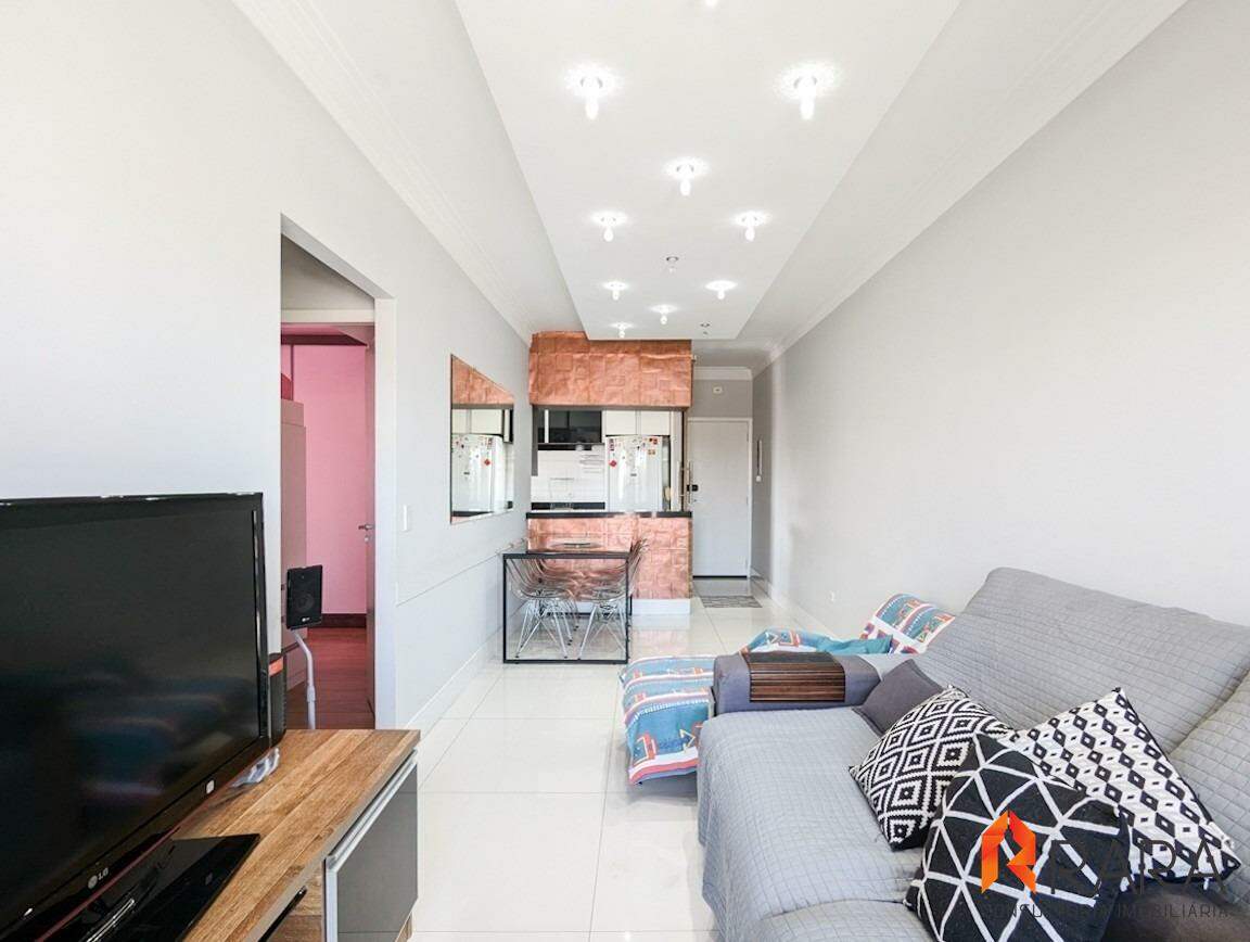 Apartamento à venda com 2 quartos, 67m² - Foto 4