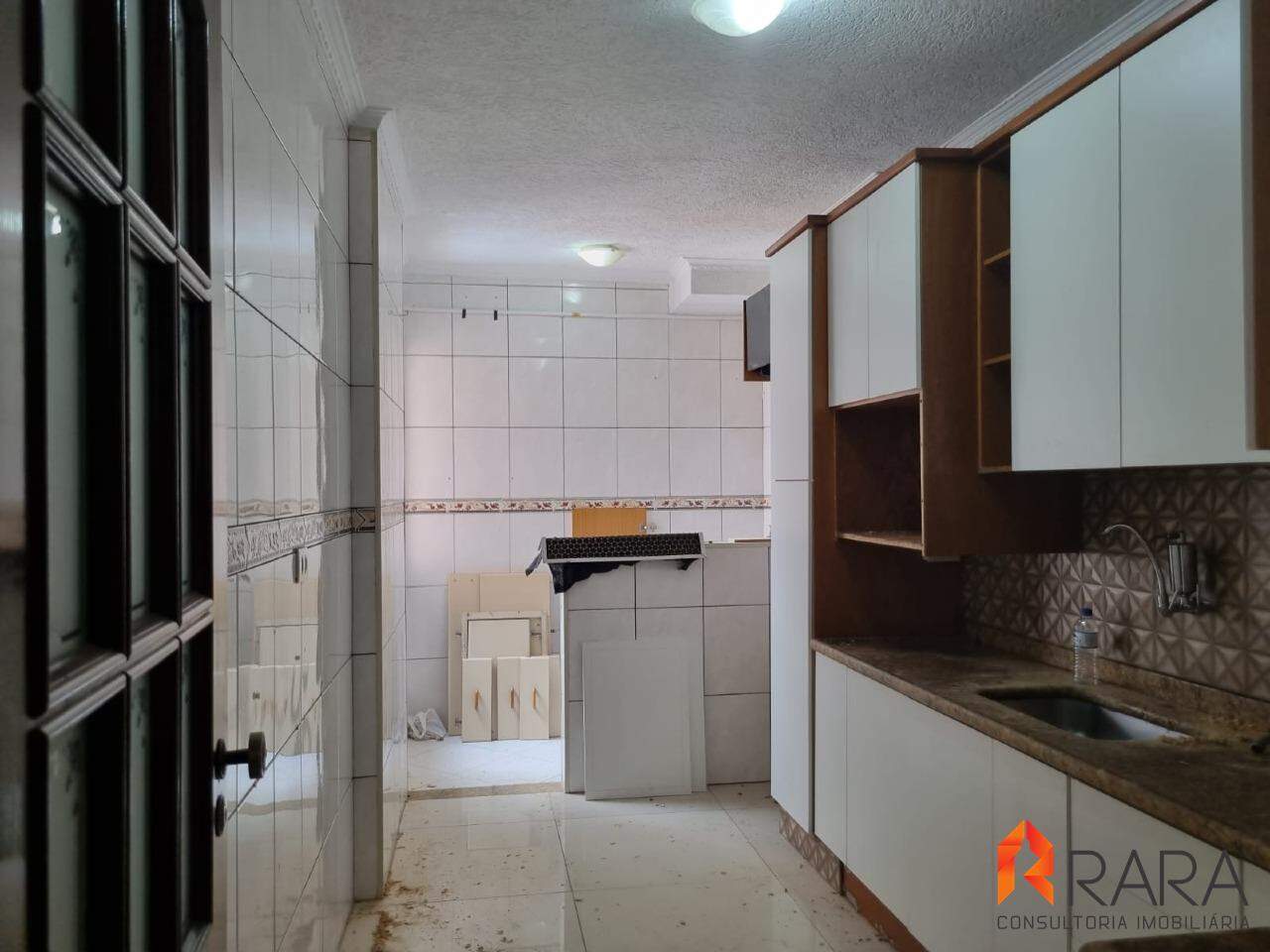 Apartamento à venda com 2 quartos, 70m² - Foto 4