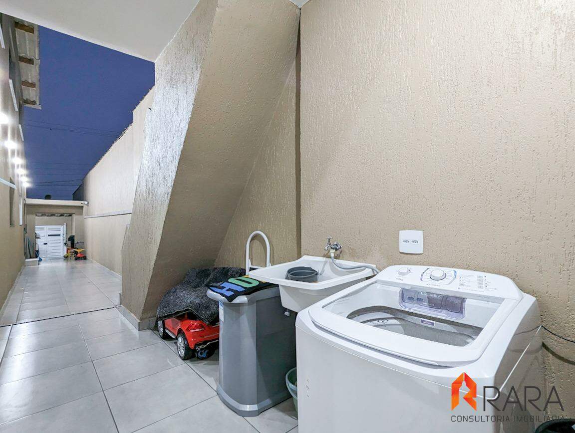 Sobrado à venda com 2 quartos, 190m² - Foto 13