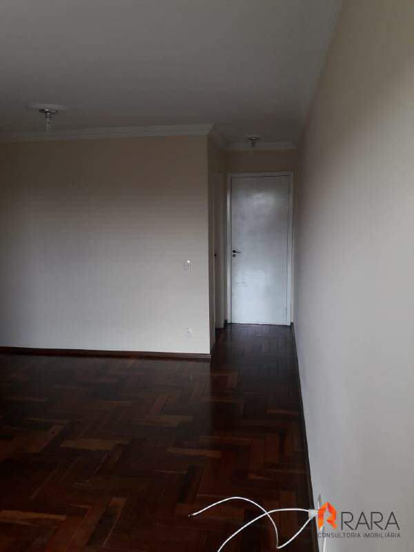 Apartamento à venda com 3 quartos, 69m² - Foto 3