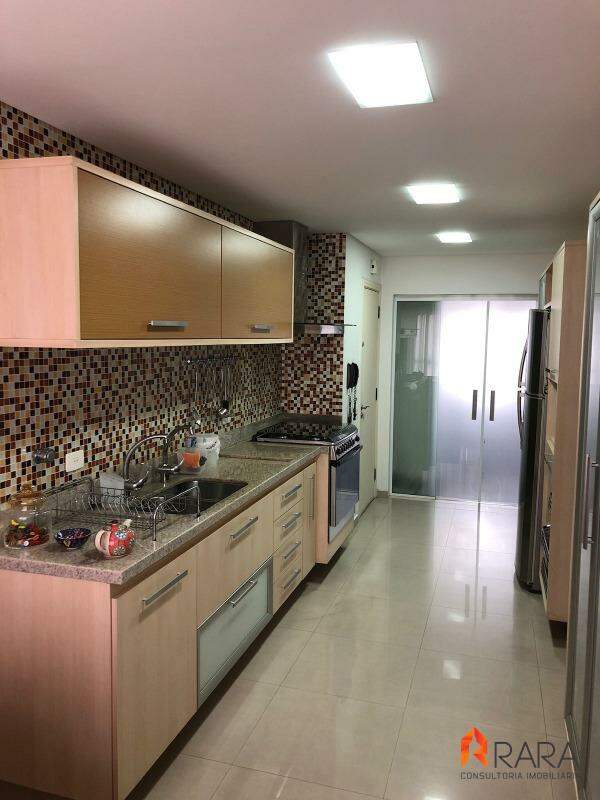 Apartamento à venda com 3 quartos, 210m² - Foto 8